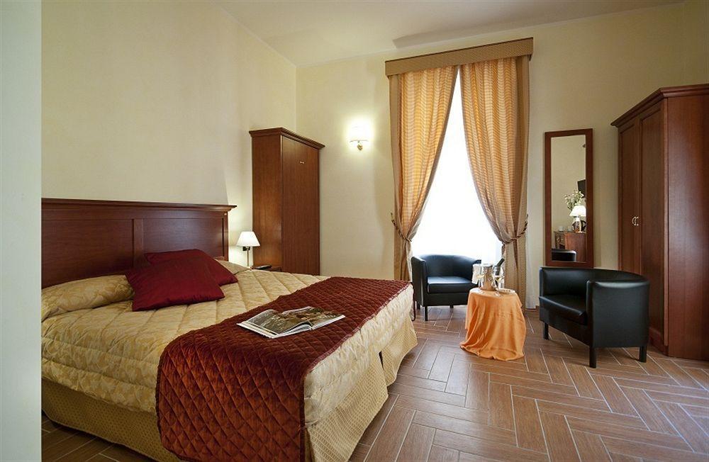 Готель Residenza Roma Екстер'єр фото